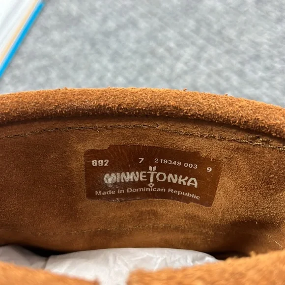 Minnetonka Women’s Double Fringe Side Zip Brown Boot (2944) - Picture 7 of 9